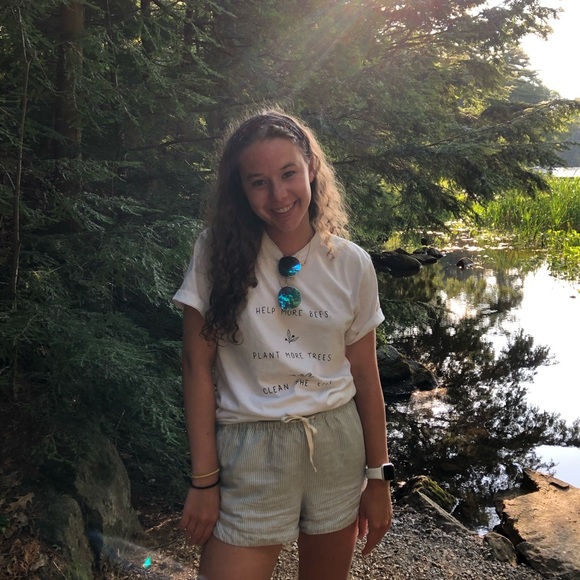 Meet your Posher, Sarah - Picture 1 of 1